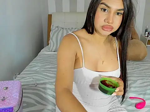 Snapshot of Amber_Peiige chatting on 05/03/26, 09:32 Amber Peiige online show from 05/03/26, 09:32