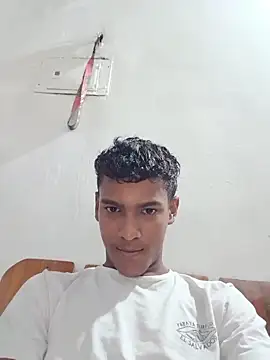 Snapshot of Brayam_30 chatting on 05/22/26, 02:51 Brayam 30 online show from 05/22/26, 02:51