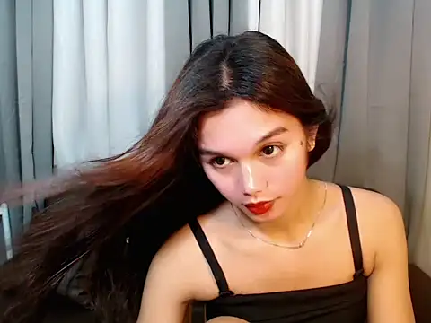 Snapshot of marie_castro chatting on 05/24/26, 06:24 marie castro online show from 05/24/26, 06:24