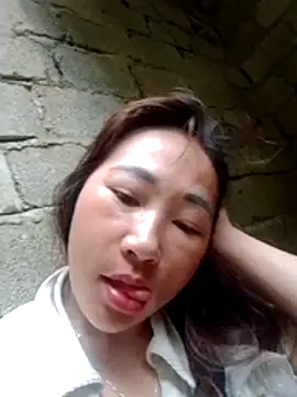 Snapshot of Tieuthu2 chatting on 04/17/26, 11:02 Tieuthu2 online show from 04/17/26, 11:02