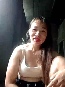 Snapshot of Tieuthu2 chatting on 05/19/26, 01:11 Tieuthu2 online show from 05/19/26, 01:11