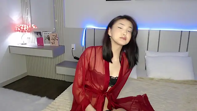 Snapshot of Maiaxoxo chatting on 05/30/26, 02:30 Maiaxoxo online show from 05/30/26, 02:30