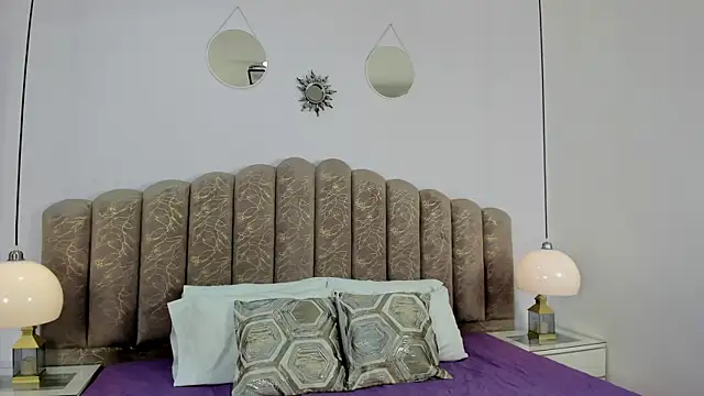 Channel sofia online show from 06/20/26, 03:09