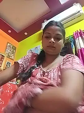 Snapshot of Simupaul001 chatting on 07/17/26, 02:56 Simupaul001 online show from 07/17/26, 02:56