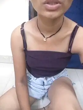 Snapshot of Kamini_rani chatting on 04/19/26, 06:10 Kamini rani online show from 04/19/26, 06:10