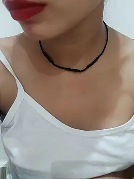 Snapshot of Kamini_rani chatting on 05/27/26, 11:13 Kamini rani online show from 05/27/26, 11:13