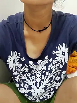 Snapshot of Kamini_rani chatting on 06/10/26, 02:45 Kamini rani online show from 06/10/26, 02:45