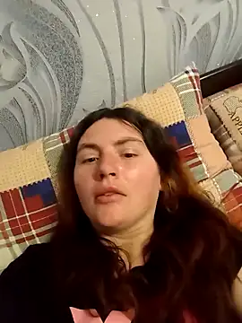 Snapshot of AlinaxJames chatting on 04/19/26, 07:38 AlinaxJames online show from 04/19/26, 07:38