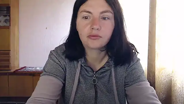Snapshot of AlinaxJames chatting on 04/23/26, 07:52 AlinaxJames online show from 04/23/26, 07:52