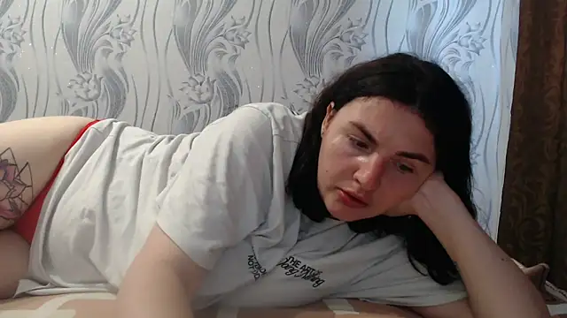 AlinaxJames online show from 06/16/26, 02:19