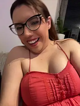 Snapshot of AliceMtz chatting on 06/12/26, 11:46 AliceMtz online show from 06/12/26, 11:46