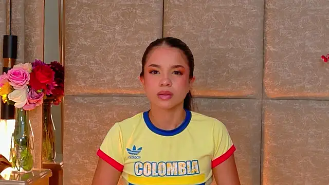 Valeria-Beltran online show from 06/18/26, 09:25