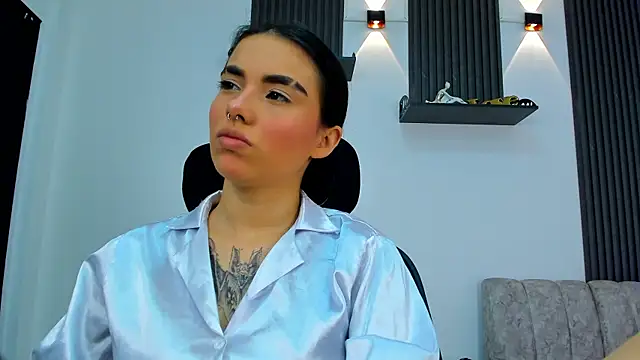 isabella hv online show from 07/13/26, 08:33