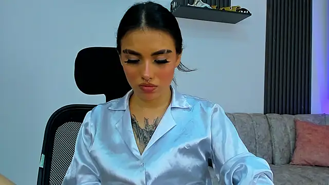 isabella hv online show from 07/14/26, 02:05