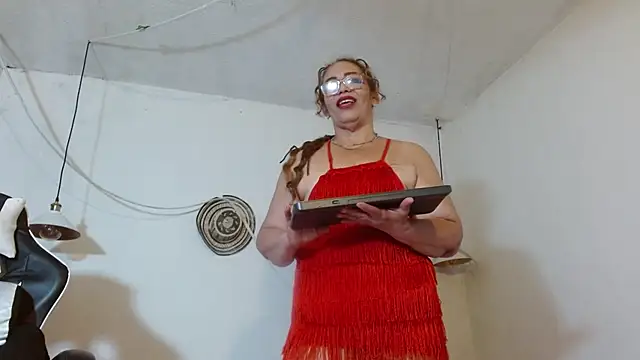 Snapshot of Sweet-Mommy-Milf chatting on 05/15/26, 11:56 Sweet-Mommy-Milf online show from 05/15/26, 11:56