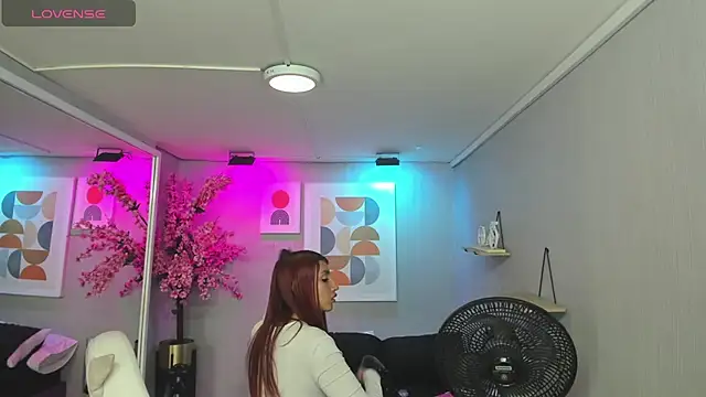 Sofi monroeee online show from 07/22/26, 07:27