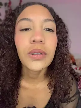 Daphnne Curly online show from 05/10/26, 01:33