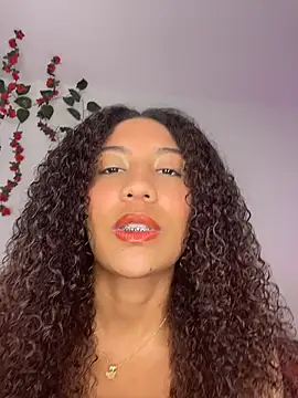 Daphnne Curly online show from 07/05/26, 03:34