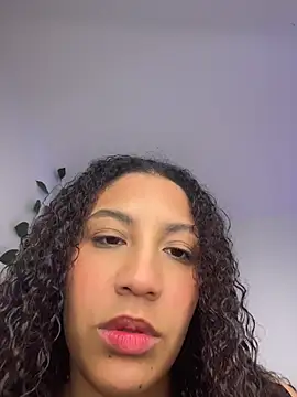 Daphnne Curly online show from 07/12/26, 08:33