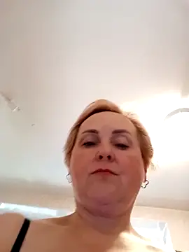 Snapshot of Svetlysvet chatting on 04/22/26, 11:23 Svetlysvet online show from 04/22/26, 11:23