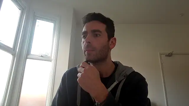 Snapshot of frenchbdmaninlondon chatting on 04/28/26, 11:26 frenchbdmaninlondon online show from 04/28/26, 11:26