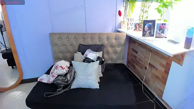 vailoetharris online show from 07/19/26, 11:58