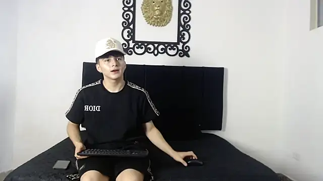 LunayDream online show from 05/11/26, 12:22