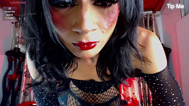 Hecate doll online show from 06/07/26, 02:43