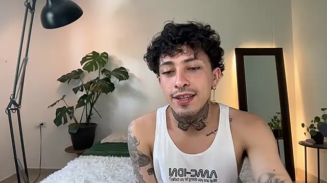 Noah and Steven online show from 05/15/26, 06:37