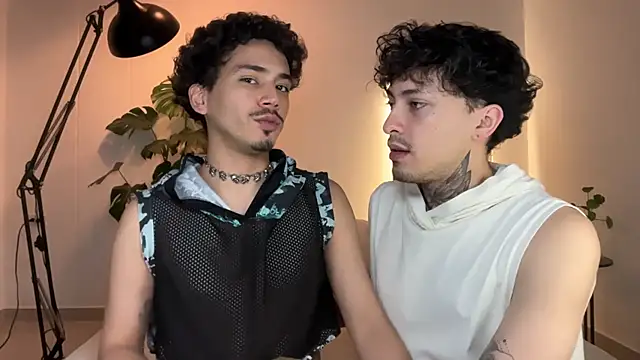 Noah and Steven online show from 05/18/26, 02:07