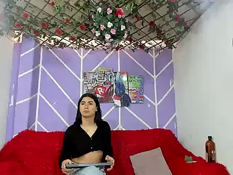 DAHNE HOT  online show from 07/21/26, 07:16