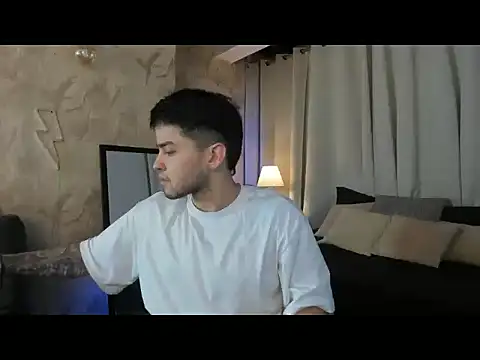 Snapshot of RONNY_COLTON chatting on 04/20/26, 01:19 RONNY COLTON online show from 04/20/26, 01:19