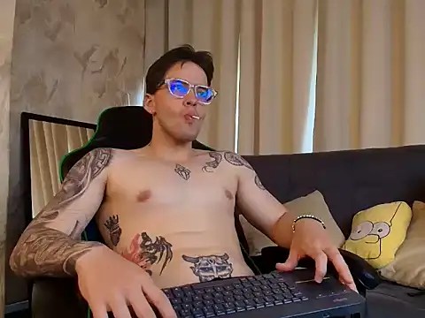 Snapshot of RONNY_COLTON chatting on 06/08/26, 03:45 RONNY COLTON online show from 06/08/26, 03:45