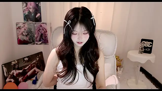 Snapshot of ChuYI-007 chatting on 06/11/26, 09:40 ChuYI-007 online show from 06/11/26, 09:40