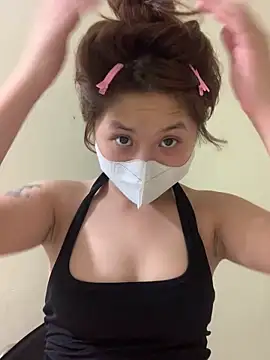 Ninaa18 online show from 05/23/26, 05:39