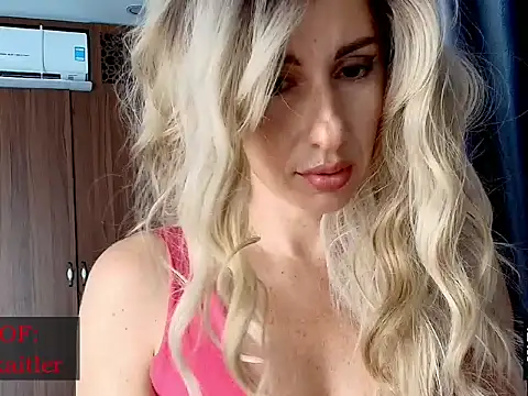 Snapshot of _horny_sexy_ chatting on 09/29/25, 05:45 horny sexy online show from 09/29/25, 05:45