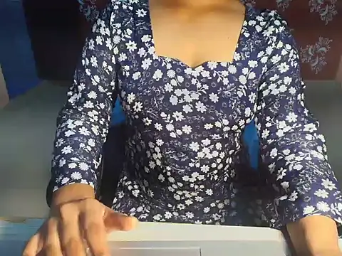 Hotty Girl147 online show from 07/25/26, 08:12