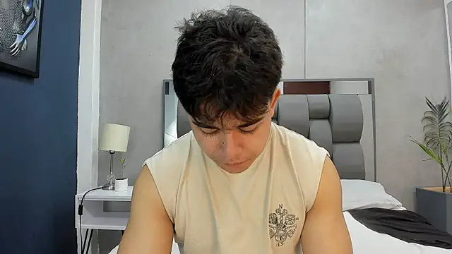 Charlie   Musk online show from 06/12/26, 11:31