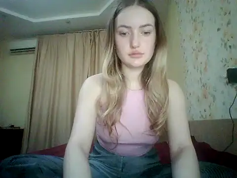 Lisanta online show from 07/30/26, 07:13