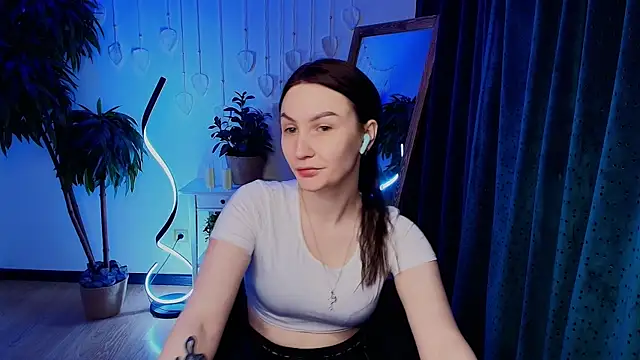 1i1yfoxxx online show from 05/13/26, 02:20