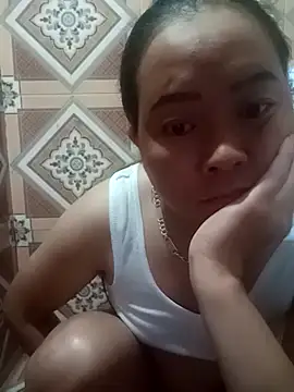 Snapshot of phuongtrinh1 chatting on 04/20/26, 10:00 phuongtrinh1 online show from 04/20/26, 10:00