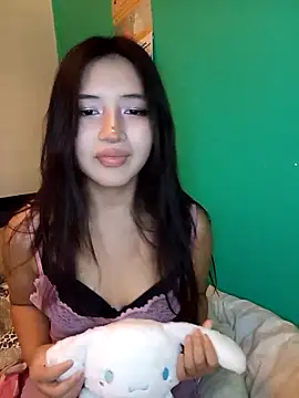 Snapshot of HonyHanna chatting on 04/29/26, 02:15 HonyHanna online show from 04/29/26, 02:15