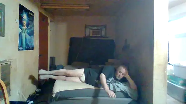 Snapshot of Nightshade1195 chatting on 06/15/26, 09:28 Nightshade1195 online show from 06/15/26, 09:28