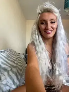 Livistreetxx online show from 05/10/26, 10:42