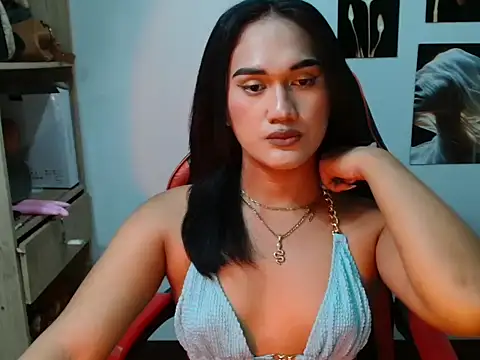 Snapshot of YourHot_Nica chatting on 04/29/26, 03:38 YourHot Nica online show from 04/29/26, 03:38