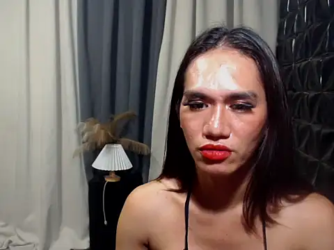 Queen Haliyah online show from 05/15/26, 11:23