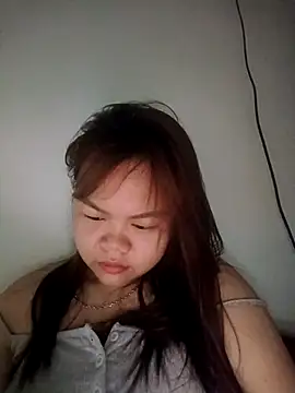 Snapshot of Truxcy1 chatting on 04/25/26, 10:18 Truxcy1 online show from 04/25/26, 10:18