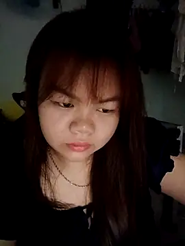 Snapshot of Truxcy1 chatting on 05/06/26, 10:37 Truxcy1 online show from 05/06/26, 10:37