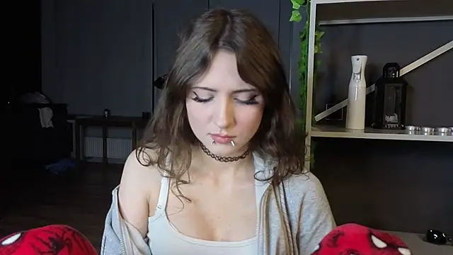 lovergirl4me online show from 06/05/26, 06:57