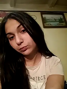 Snapshot of amira1348 chatting on 05/04/26, 07:54 amira1348 online show from 05/04/26, 07:54